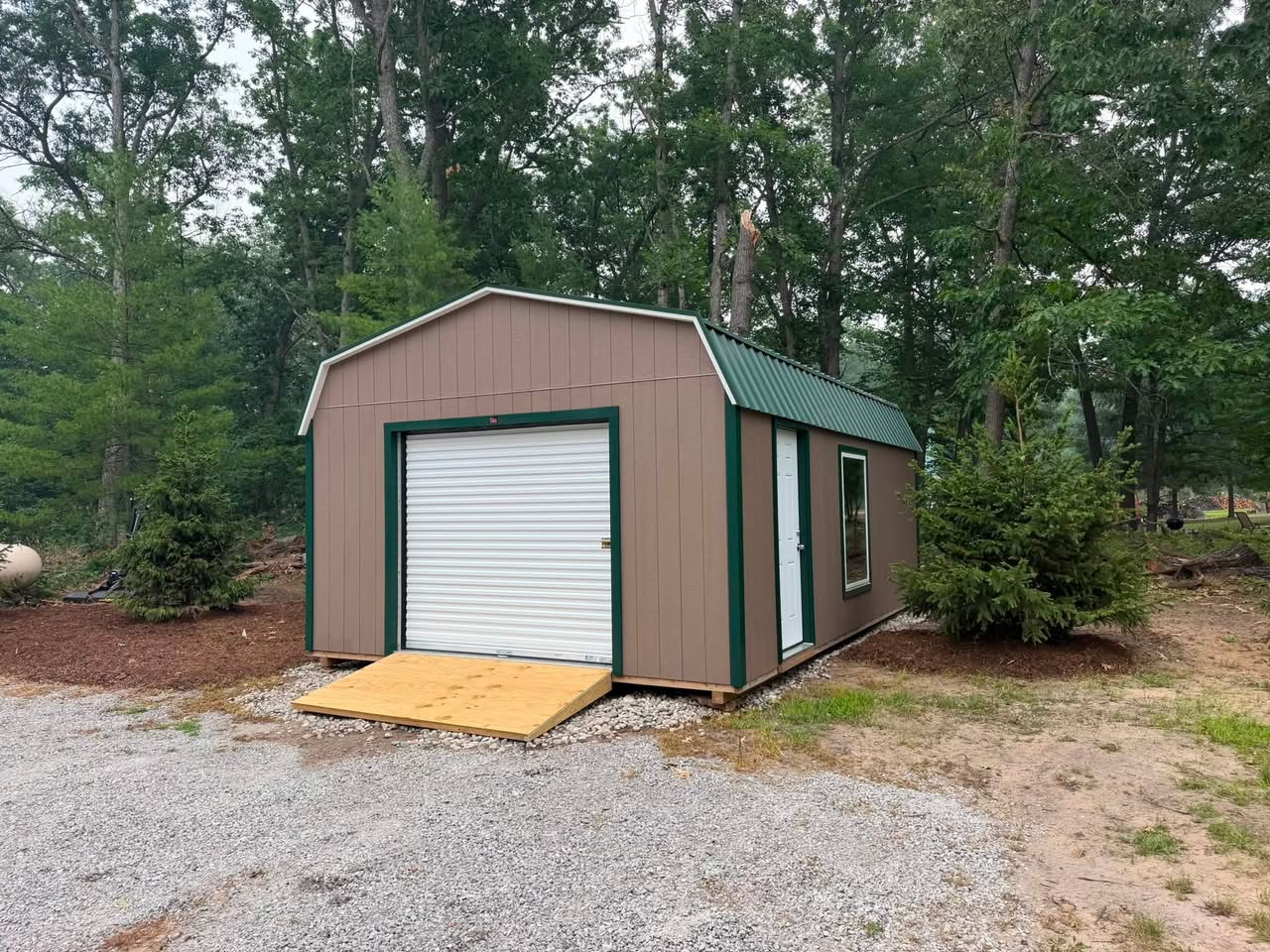 16x24 dutch barn shed, front view