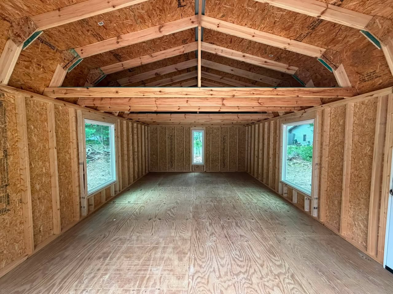 16x24 dutch barn shed, interior